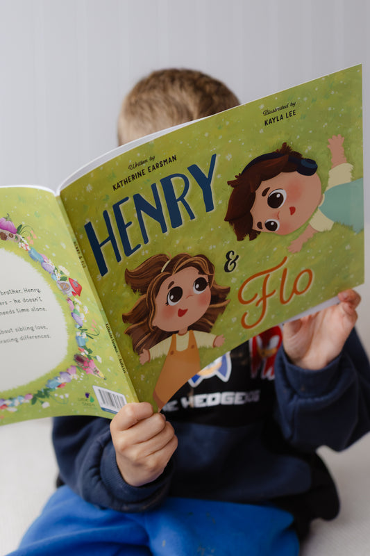 Henry & Flo - Paperback Book