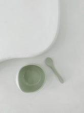 Load image into Gallery viewer, 2 Piece set - Round Suction Bowl with Spoon
